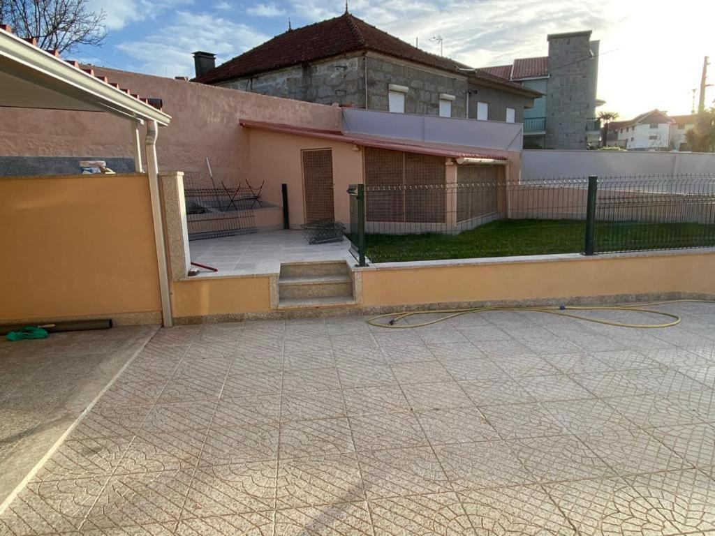 Vivenda Caixilao Casa Com 3 Quartos Viana do Castelo Luaran gambar
